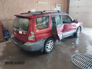 2006 Subaru Forester 2.5 X L.L. Bean Edition with VIN JF1SG67636H725688, listed as a IAAI auction lot 41479919 with 160,524 mi miles. Bid and sale history available at carsss.com. Image 4.