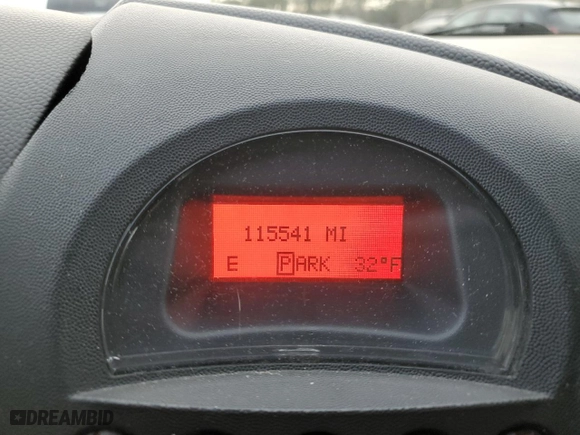 2006 Pontiac Grand Prix GT with VIN 2G2WR554361141316, listed as a Copart auction lot 84802274 with 115541 miles and Salvage Title. Bid and sale history available at carsss.com. Image 9.