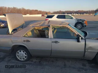 1994 Mercedes-Benz 400 with VIN WDBEA34E4RC015119, listed as a IAAI auction lot 40933590 with 77,554 mi miles. Bid and sale history available at carsss.com. Image 12.