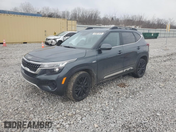 2023 Kia Seltos Nightfall with VIN KNDEUCA28P7370612, listed as a Copart auction lot 43581925 with 34,588 mi miles and Salvage Title. Bid and sale history available at carsss.com. Image 1.