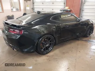 2018 Chevrolet Camaro 2SS with VIN 1G1FG1R76J0102070, listed as a IAAI auction lot 41863627 with 42,050 mi miles and . Bid and sale history available at DreamBid. Image 4.