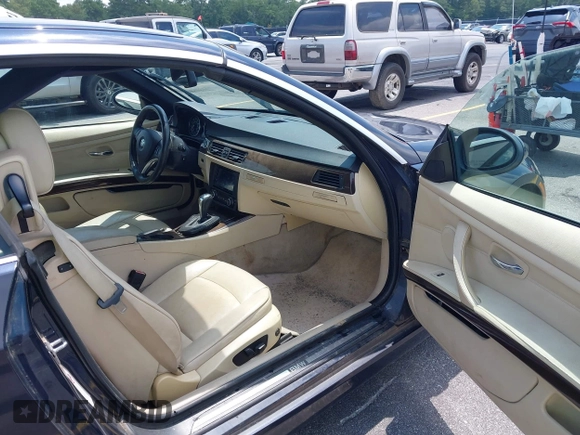 2009 BMW 3 Series 328i with VIN WBAWR335X9P461121, listed as a IAAI auction lot 42685056 with 144,589 mi miles and . Bid and sale history available at DreamBid. Image 5.