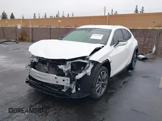 2022 Lexus UX 250h z VIN JTHX9JBH5N2056118, wystawiony jako IAAI lot #41538359 z przebiegiem 32 699 mil mil oraz . Historia ofert i sprzedaży dostępna na DreamBid. Obrazek 18.