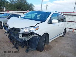 2018 Toyota Sienna XLE Auto Access Seat with VIN 5TDYZ3DC0JS902001, listed as a IAAI auction lot 41197210 with 99,018 mi miles. Bid and sale history available at carsss.com. Image 18.