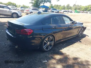 2019 BMW 4 Series 440i xDrive with VIN WBA4J7C57KBM76622, listed as a IAAI auction lot 39738945 with 79,540 mi miles and . Bid and sale history available at carsss.com. Image 4.