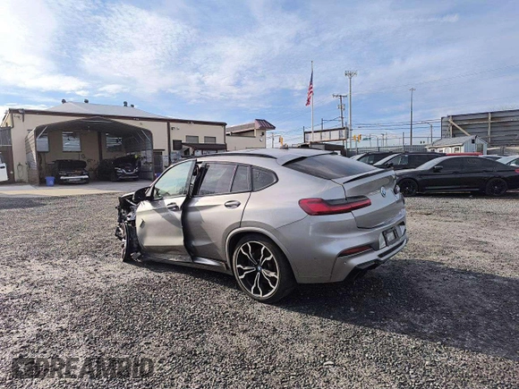 2020 BMW X4 M Competition z VIN 5YMUJ0C04LLA99557, wystawiony jako Copart lot #47123425 z przebiegiem 41 594 mil mil oraz Czysty tytuł • Clean title. Historia ofert i sprzedaży dostępna na DreamBid. Obrazek 4.