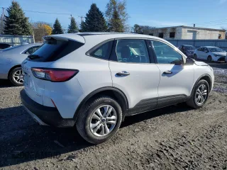 2022 Ford Escape S z VIN 1FMCU9F69NUA93016, wystawiony jako Copart lot #81986234 z przebiegiem 34 778 mil mil oraz Nie do naprawy • Non repairable. Historia ofert i sprzedaży dostępna na DreamBid. Obrazek 3.