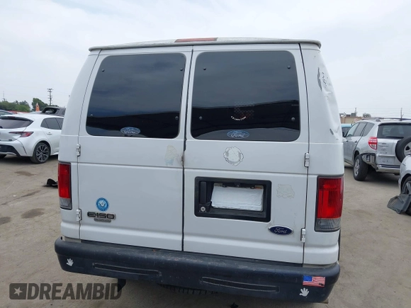 2008 Ford Econoline Cargo Commercial z VIN 1FTNE14W88DA02336, wystawiony jako IAAI lot #42325033 z przebiegiem 196 923 mil mil oraz . Historia ofert i sprzedaży dostępna na DreamBid. Obrazek 16.