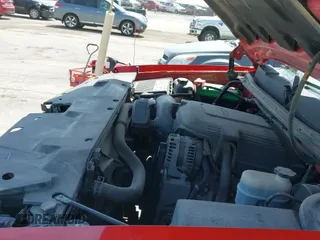 2010 Chevrolet Silverado 1500 Work Truck z VIN 1GCPCPEA1AZ272084, wystawiony jako IAAI lot #43100361 z przebiegiem 135 807 mil mil oraz . Historia ofert i sprzedaży dostępna na DreamBid. Obrazek 23.