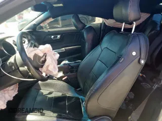 2016 Ford Mustang EcoBoost z VIN 1FA6P8TH1G5307413, wystawiony jako Copart lot #53305285 z przebiegiem Nie podano mil oraz Szkoda całkowita • Salvage title. Historia ofert i sprzedaży dostępna na DreamBid. Obrazek 7.