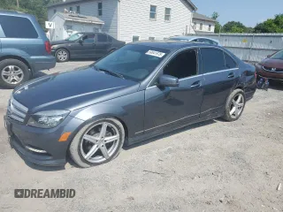 2011 Mercedes-Benz C 300 Sport z VIN WDDGF8BB2BR167037, wystawiony jako Copart lot #59541975 z przebiegiem 184 858 mil mil oraz Szkoda całkowita • Salvage title. Historia ofert i sprzedaży dostępna na DreamBid. Obrazek 1.