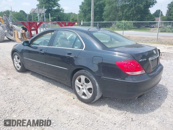 2005 Acura RL z VIN JH4KB16545C018873, wystawiony jako IAAI lot #42423476 z przebiegiem 237 834 mil mil oraz . Historia ofert i sprzedaży dostępna na DreamBid. Obrazek 3.