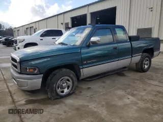 1996 Dodge 1500 z VIN 3B7HC13YXTG197440, wystawiony jako Copart lot #46131835 z przebiegiem 224 246 mil mil oraz Szkoda całkowita • Salvage title. Historia ofert i sprzedaży dostępna na DreamBid. Obrazek 1.