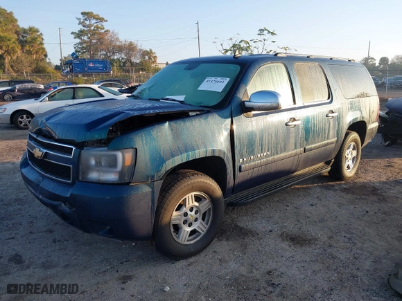 2007 Chevrolet Suburban LT with VIN 3GNFC16077G230369, listed as a IAAI auction lot 41476661 with 229,676 mi miles. Bid and sale history available at carsss.com. Image 17.