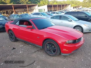 2010 Ford Mustang GT with VIN 1ZVBP8FH6A5112402, listed as a IAAI auction lot 42633347 with 153,349 mi miles and . Bid and sale history available at DreamBid. Image 1.