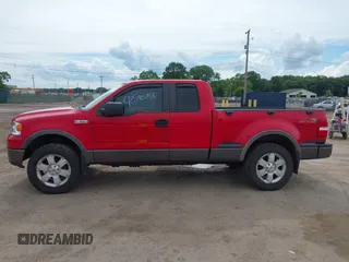 2007 Ford F-150 XLT z VIN 1FTPX04597KD31044, wystawiony jako IAAI lot #42590208 z przebiegiem 161 415 mil mil oraz . Historia ofert i sprzedaży dostępna na DreamBid. Obrazek 14.