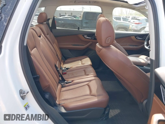 2017 Audi Q7 Premium Plus z VIN WA1LAAF74HD043775, wystawiony jako IAAI lot #42013115 z przebiegiem 68 519 mil mil oraz . Historia ofert i sprzedaży dostępna na DreamBid. Obrazek 8.