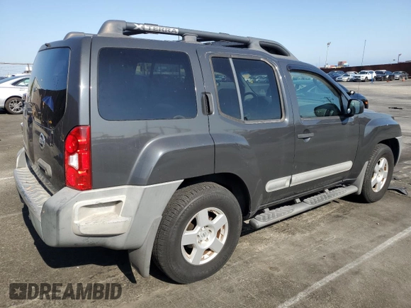 2006 Nissan Xterra SE z VIN 5N1AN08U46C555680, wystawiony jako Copart lot #59708765 z przebiegiem 210 136 mil mil oraz Czysty tytuł • Clean title. Historia ofert i sprzedaży dostępna na DreamBid. Obrazek 3.