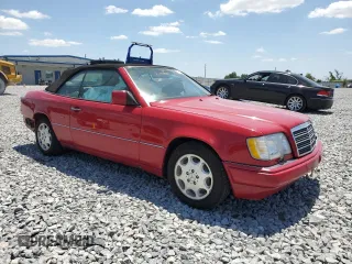 1995 Mercedes-Benz E 320 with VIN WDBEA66E3SC260806, listed as a Copart auction lot 55919665 with 114,083 mi miles and Salvage Title. Bid and sale history available at DreamBid. Image 4.