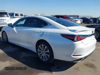 2021 Lexus ES with VIN 58ADZ1B19MU087967, listed as a IAAI auction lot 41680370 with 48,077 mi miles. Bid and sale history available at carsss.com. Image 3.