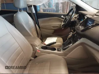 2013 Ford Escape SEL с VIN 1FMCU9H97DUD78609, выставлен на аукционе IAAI как лот 42512197 с пробегом 152 866 миль миль и . История ставок и продаж доступна на DreamBid. Изображение 5.