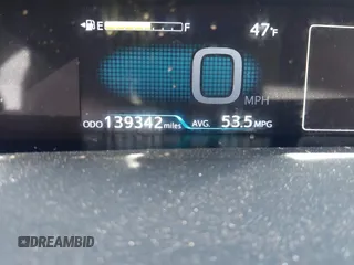 2020 Toyota Prius LE z VIN JTDKARFP8L3133106, wystawiony jako IAAI lot #41679364 z przebiegiem 139 342 mil mil oraz . Historia ofert i sprzedaży dostępna na DreamBid. Obrazek 7.