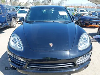 2012 Porsche Cayenne S Hybrid with VIN WP1AE2A23CLA93096, listed as a IAAI auction lot 41972843 with 79,139 mi miles. Bid and sale history available at carsss.com. Image 12.