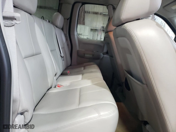 2011 GMC Sierra 2500HD SLE with VIN 1GT220CG1BZ262877, listed as a Copart auction lot 42869035 with 264,996 mi miles and Salvage Title. Bid and sale history available at carsss.com. Image 10.