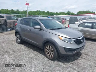 2015 Kia Sportage LX z VIN KNDPB3AC7F7736162, wystawiony jako IAAI lot #42428690 z przebiegiem 244 276 mil mil oraz . Historia ofert i sprzedaży dostępna na DreamBid. Obrazek 1.