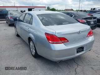2006 Toyota Avalon XL with VIN 4T1BK36B86U127735, listed as a IAAI auction lot 42112001 with 173,861 mi miles. Bid and sale history available at carsss.com. Image 3.