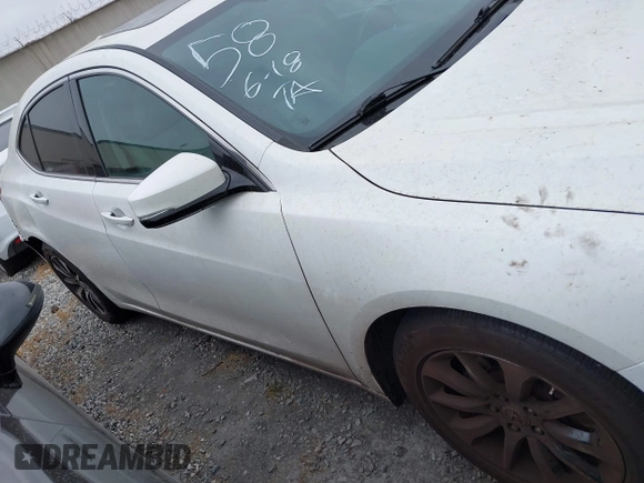 2017 Acura TLX z VIN 19UUB1F35HA010632, wystawiony jako IAAI lot #42433172 z przebiegiem 127 864 mil mil oraz . Historia ofert i sprzedaży dostępna na DreamBid. Obrazek 14.