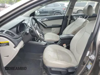 2010 Kia Forte EX z VIN KNAFU4A2XA5250756, wystawiony jako Copart lot #58743405 z przebiegiem 204 266 mil mil oraz Szkoda całkowita • Salvage title. Historia ofert i sprzedaży dostępna na DreamBid. Obrazek 7.