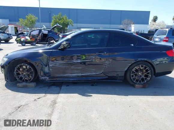 2009 BMW 3 Series 335i with VIN WBAWB73509P158425, listed as a IAAI auction lot 41844083 with 89,684 mi miles and . Bid and sale history available at DreamBid. Image 15.