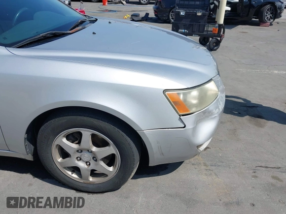 2006 Hyundai Sonata GLS with VIN 5NPEU46F46H097339, listed as a IAAI auction lot 42150865 with 221,711 mi miles and . Bid and sale history available at DreamBid. Image 6.