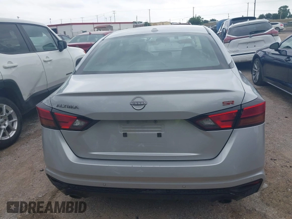2023 Nissan Altima SR z VIN 1N4BL4CV6PN371181, wystawiony jako IAAI lot #42417091 z przebiegiem 52 700 mil mil oraz . Historia ofert i sprzedaży dostępna na DreamBid. Obrazek 16.