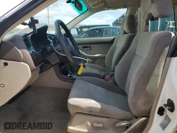 2001 Subaru Legacy Outback with VIN 4S3BH665817644524, listed as a Copart auction lot 52397335 with 187,684 mi miles and Salvage title. Bid and sale history available at DreamBid. Image 7.