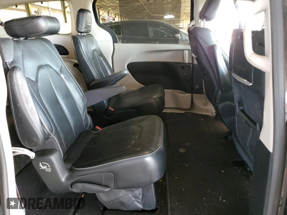 2017 Chrysler Pacifica Limited с VIN 2C4RC1GG9HR816844, выставлен на аукционе Copart как лот 54270215 с пробегом 82 634 миль миль и Списание • Salvage title. История ставок и продаж доступна на DreamBid. Изображение 11.