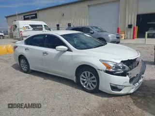 2014 Nissan Altima 2.5 with VIN 1N4AL3AP9EC190756, listed as a IAAI auction lot 41791045 with 139,996 mi miles. Bid and sale history available at carsss.com. Image 1.