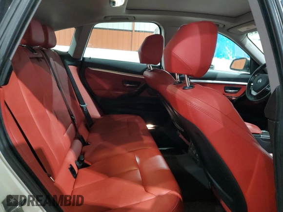 2015 BMW 3 Series 328i Gran Turismo xDrive with VIN WBA3X5C59FD559834, listed as a Copart auction lot 84488424 with 115,964 mi miles and Clean title. Bid and sale history available at DreamBid. Image 10.