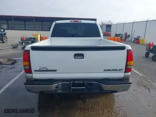2002 Chevrolet Silverado 1500 LS with VIN 2GCEC19V621159260, listed as a IAAI auction lot 41138845 with 123,493 mi miles. Bid and sale history available at carsss.com. Image 17.