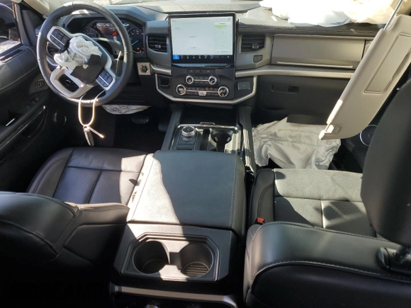 2024 Ford Expedition XLT с VIN 1FMJU1H83REA20151, выставлен на аукционе Copart как лот 80569024 с пробегом 18 334 миль миль и На запчасти • Non repairable. История ставок и продаж доступна на DreamBid. Изображение 8.