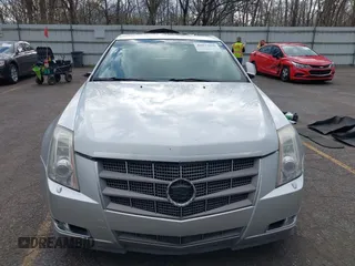 2009 Cadillac CTS AWD z VIN 1G6DH577X90135559, wystawiony jako IAAI lot #42077850 z przebiegiem 175 345 mil mil oraz . Historia ofert i sprzedaży dostępna na DreamBid. Obrazek 12.