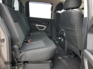 2017 Nissan Titan Platinum Reserve z VIN 1N6BA1F48HN513661, wystawiony jako Copart lot #53576075 z przebiegiem 93 430 mil mil oraz Szkoda całkowita • Salvage title. Historia ofert i sprzedaży dostępna na DreamBid. Obrazek 10.