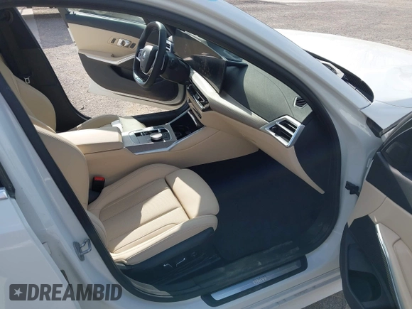 2025 BMW 3 Series 330i with VIN 3MW69CW09S8F10863, listed as a IAAI auction lot 42525396 with 13,155 mi miles and . Bid and sale history available at DreamBid. Image 5.