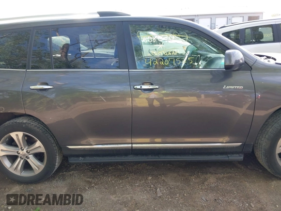 2011 Toyota Highlander Limited with VIN 5TDDK3EH7BS055802, listed as a IAAI auction lot 42207525 with 146,827 mi miles and . Bid and sale history available at DreamBid. Image 13.