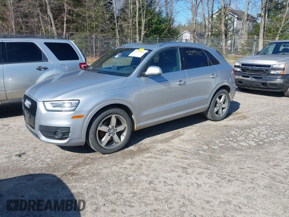 2015 Audi Q3 2.0T Premium Plus with VIN WA1EFCFSXFR010015, listed as a IAAI auction lot 42099410 with 142,117 mi miles. Bid and sale history available at carsss.com. Image 17.