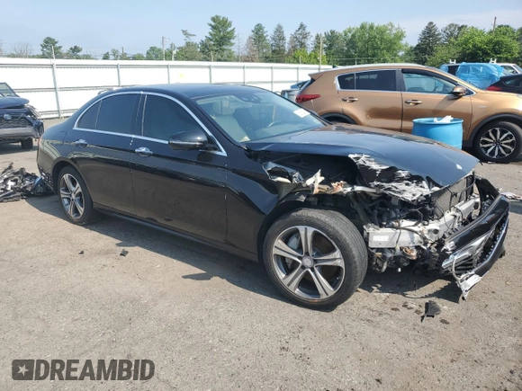 2017 Mercedes-Benz E 300 Luxury with VIN WDDZF4KB4HA156839, listed as a Copart auction lot 62692845 with 42,099 mi miles and Salvage title. Bid and sale history available at DreamBid. Image 4.
