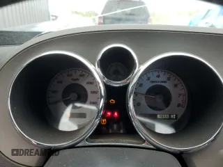 2009 Pontiac Solstice z VIN 1G2MN35B69Y105093, wystawiony jako Copart lot #72854034 z przebiegiem 82 333 mil mil oraz Szkoda całkowita • Salvage title. Historia ofert i sprzedaży dostępna na DreamBid. Obrazek 9.