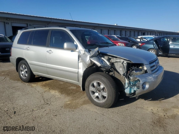 2004 Toyota Highlander with VIN JTEDP21A540033108, listed as a Copart auction lot 47363235 with 271,999 mi miles and Salvage Title. Bid and sale history available at carsss.com. Image 4.