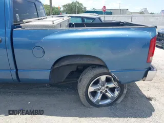 2006 Dodge 1500 SLT z VIN 1D7HA18226S627992, wystawiony jako IAAI lot #42300626 z przebiegiem 201 822 mil mil oraz . Historia ofert i sprzedaży dostępna na DreamBid. Obrazek 6.